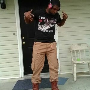 Meet your Posher, Troy